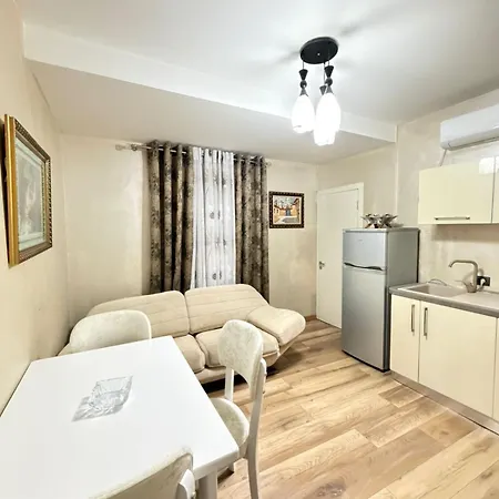 Apartmán Luxury 6 Near Square 21 *